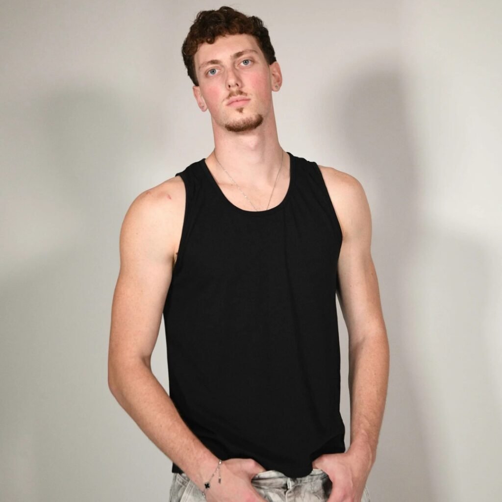 Женщина-модель для найма на Кипре