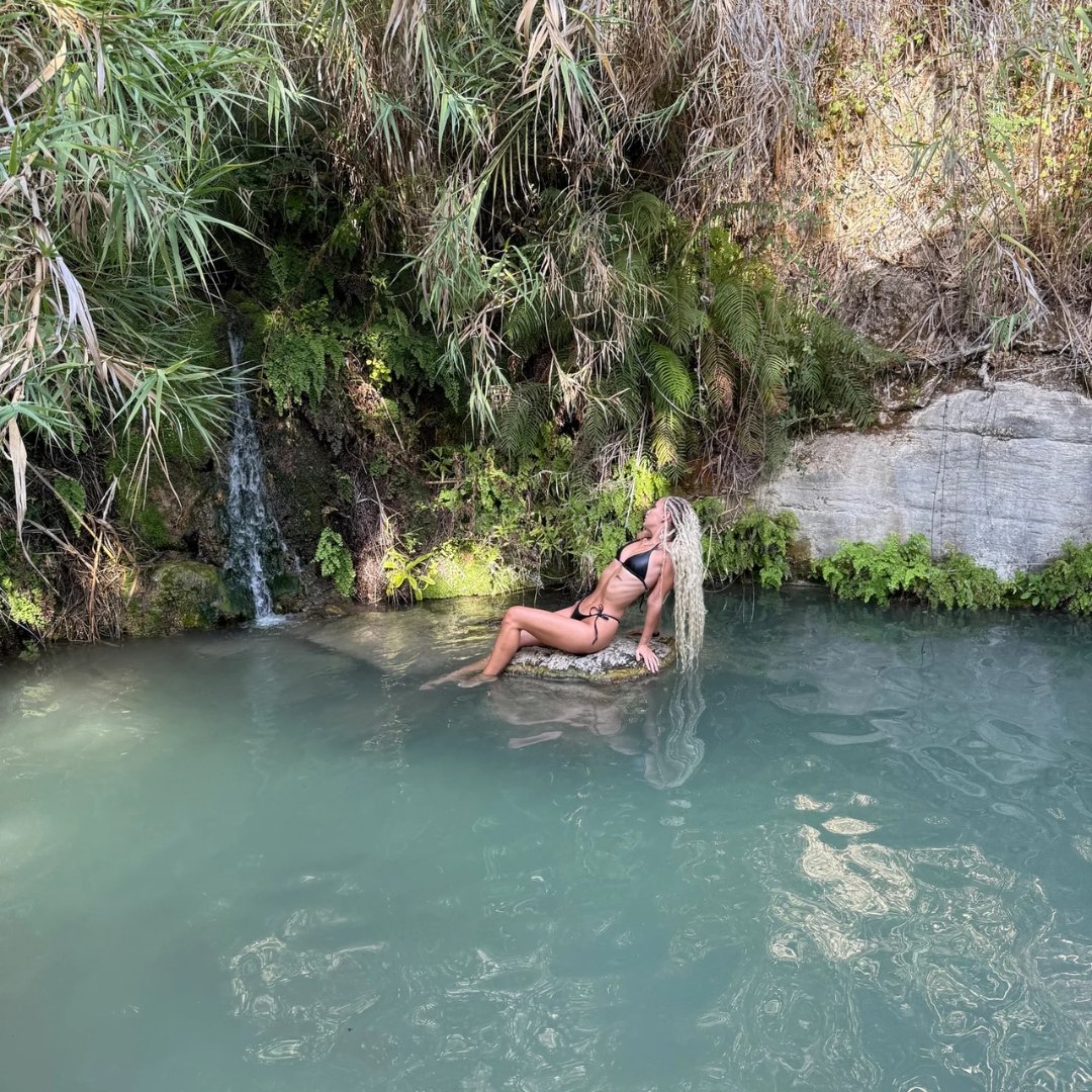 Natália-female-model-for-hire-in-Cyprus (9)