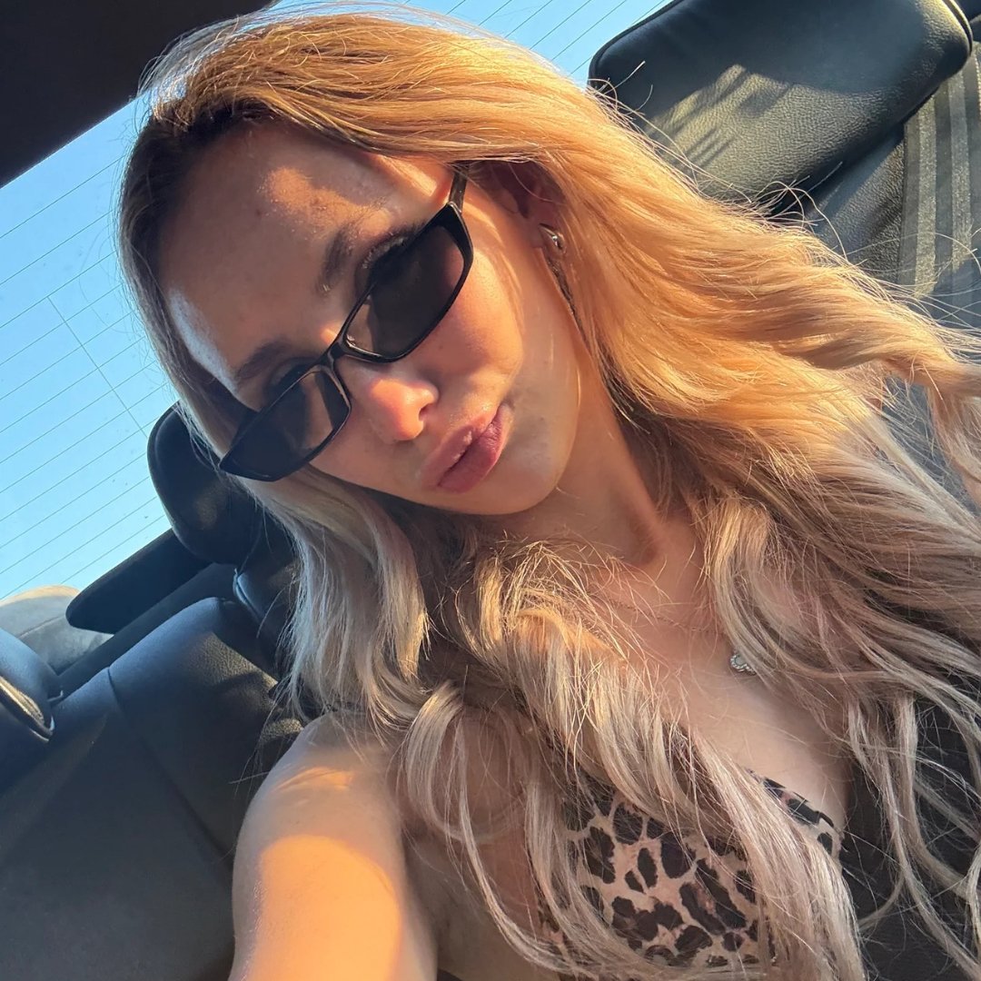 Natália-female-model-for-hire-in-Cyprus