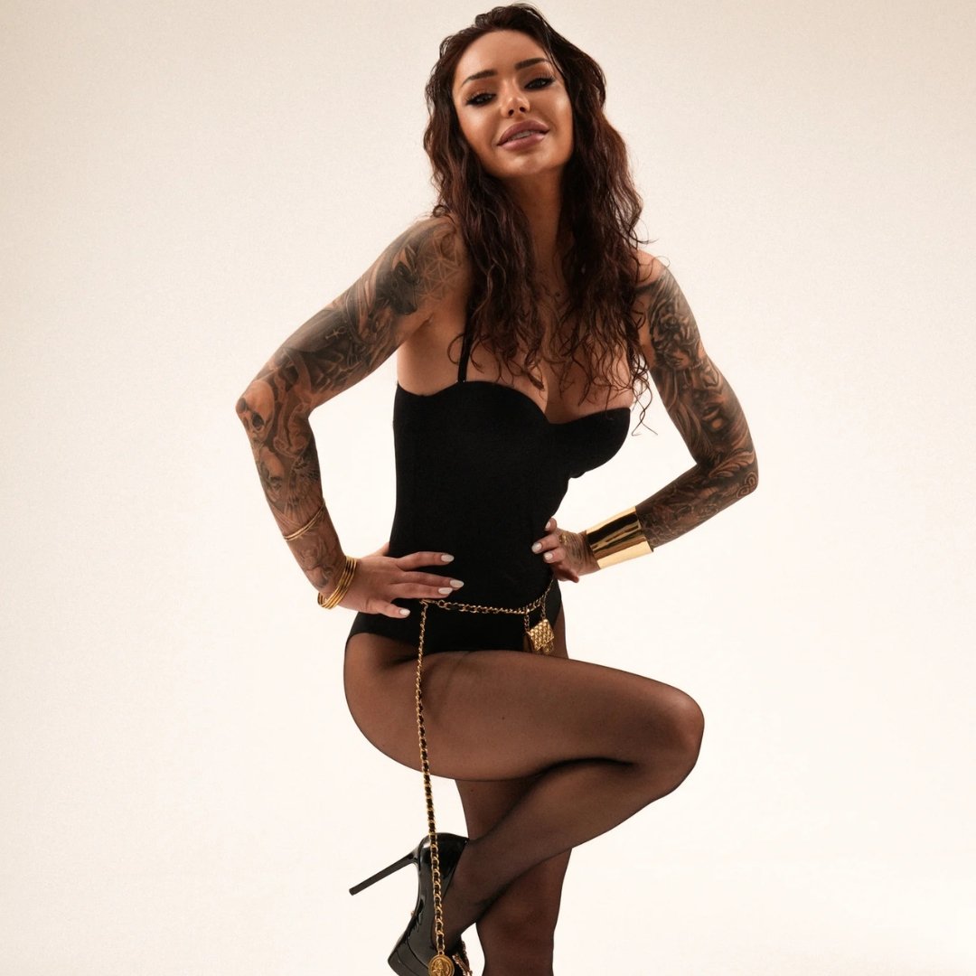 Valeriia-female-model-for-hire-in-Cyprus (10)