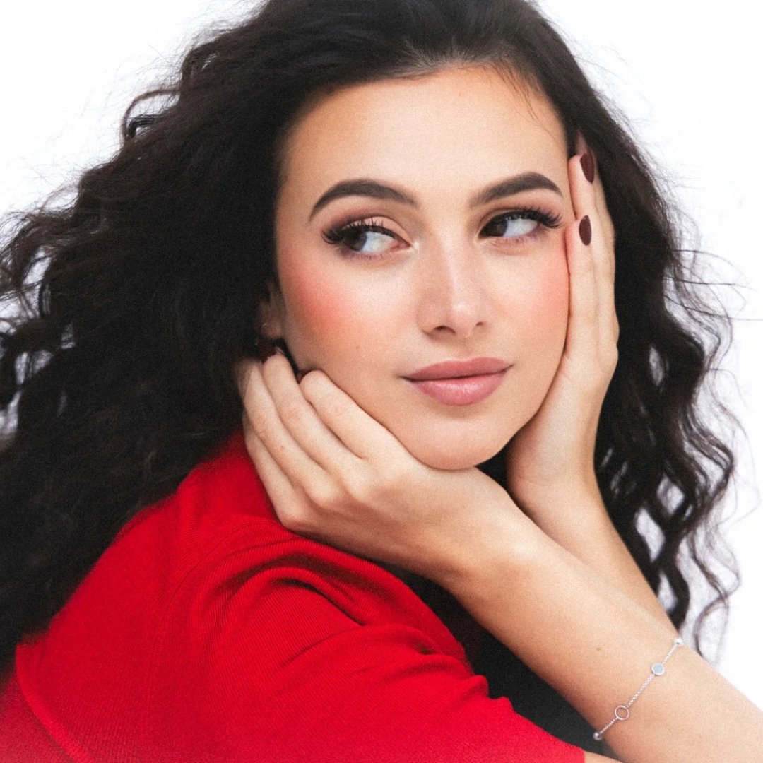 Female model for hire in Cyprus