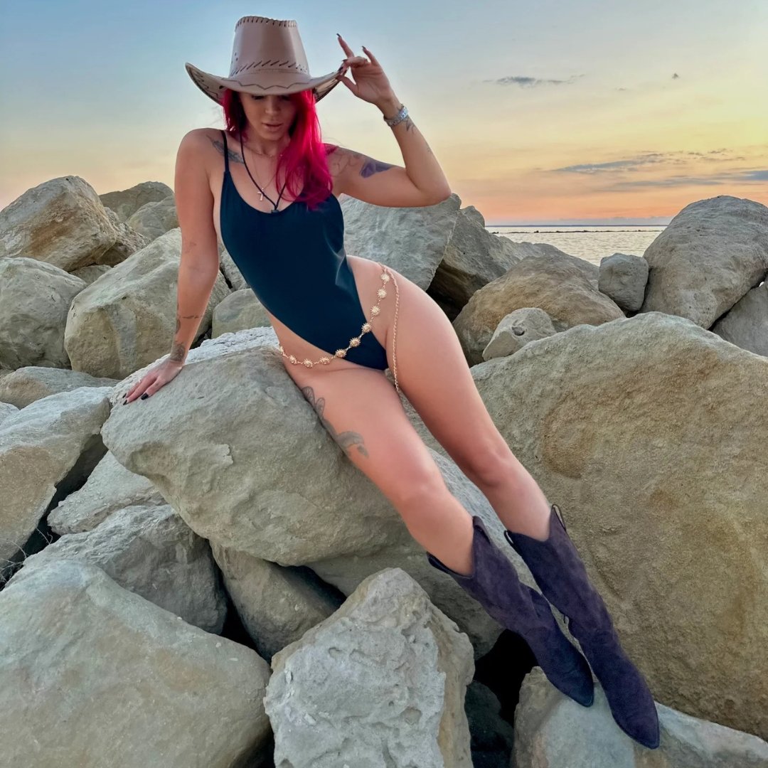 Female model for hire in Cyprus