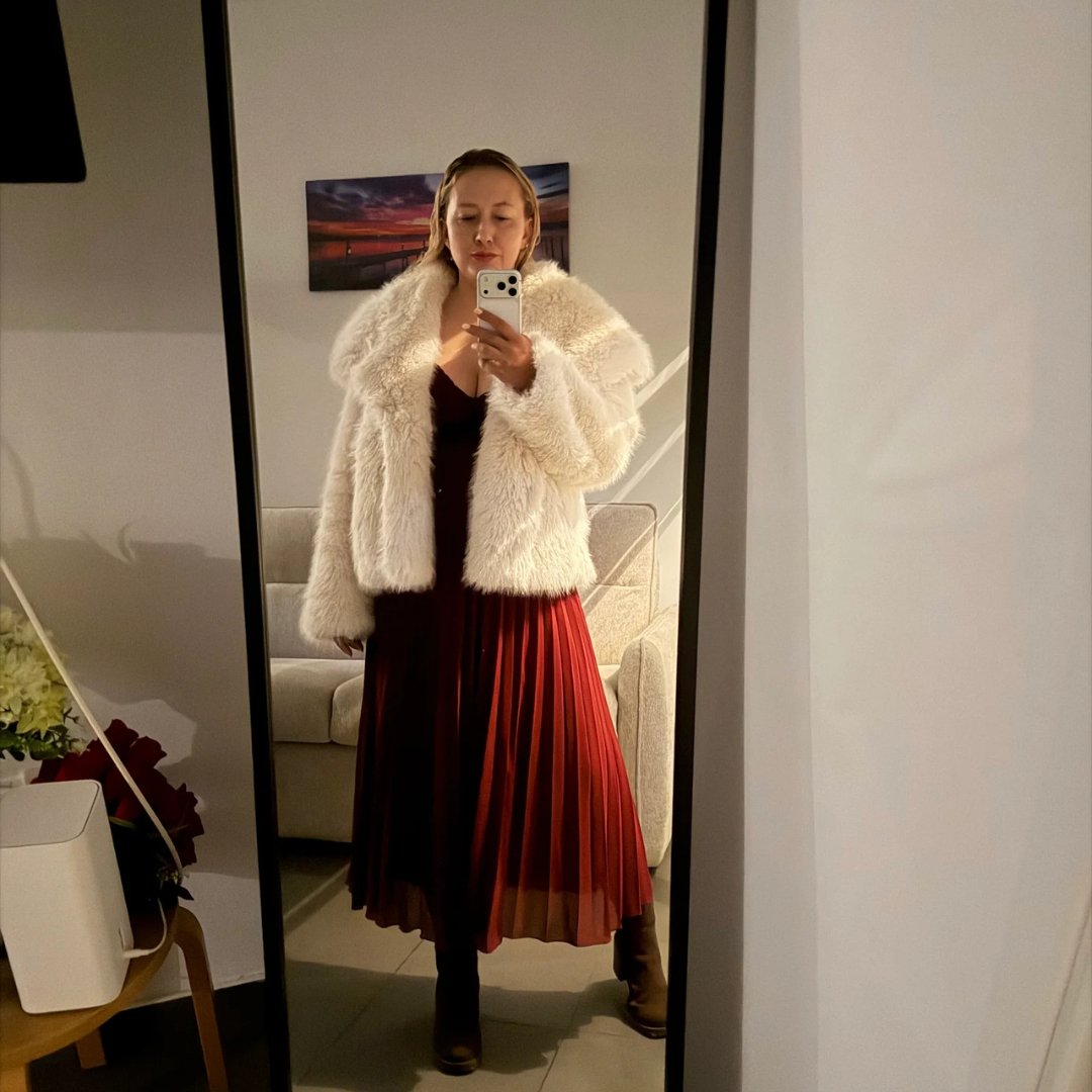 Female model for hire in Cyprus