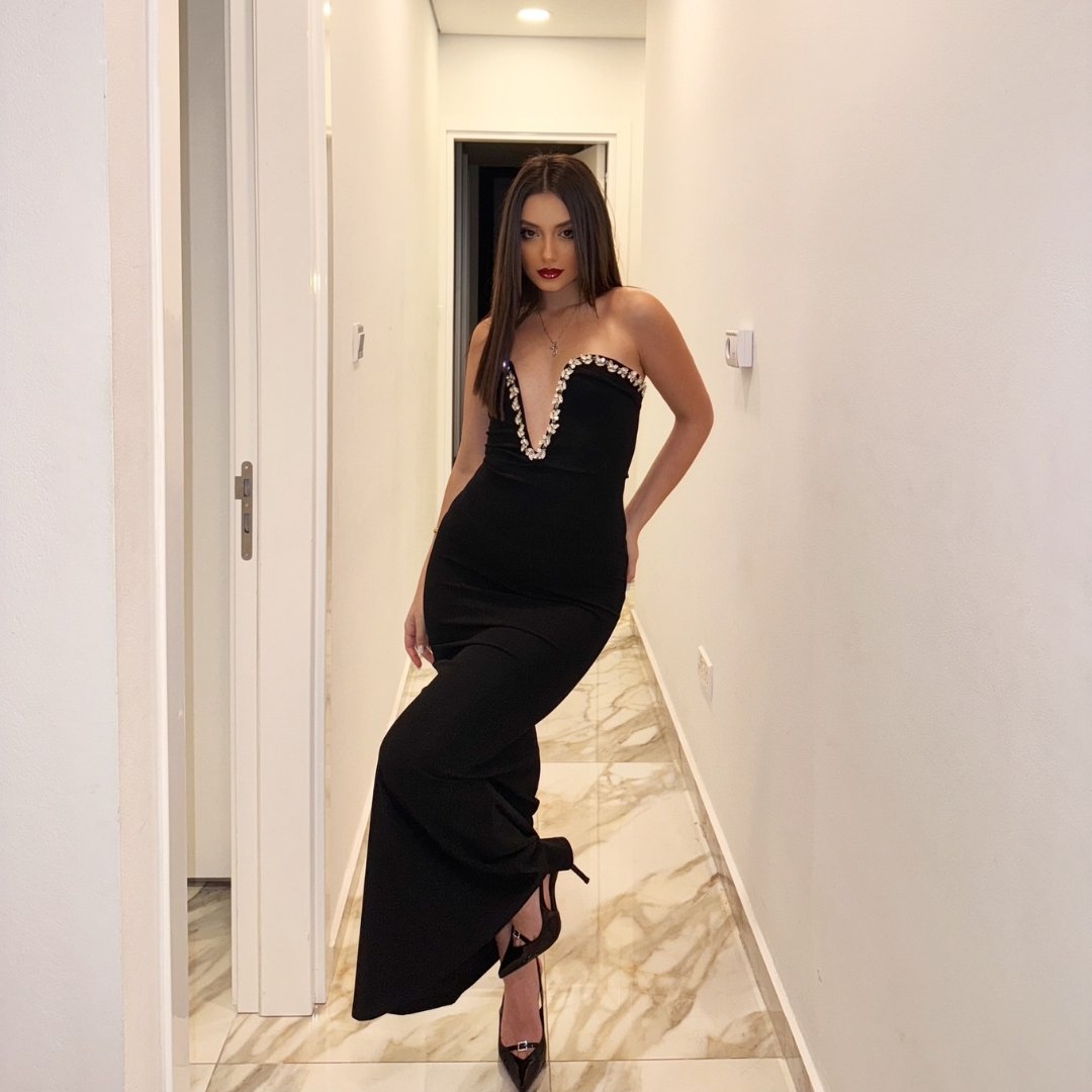 Female model for hire in Cyprus