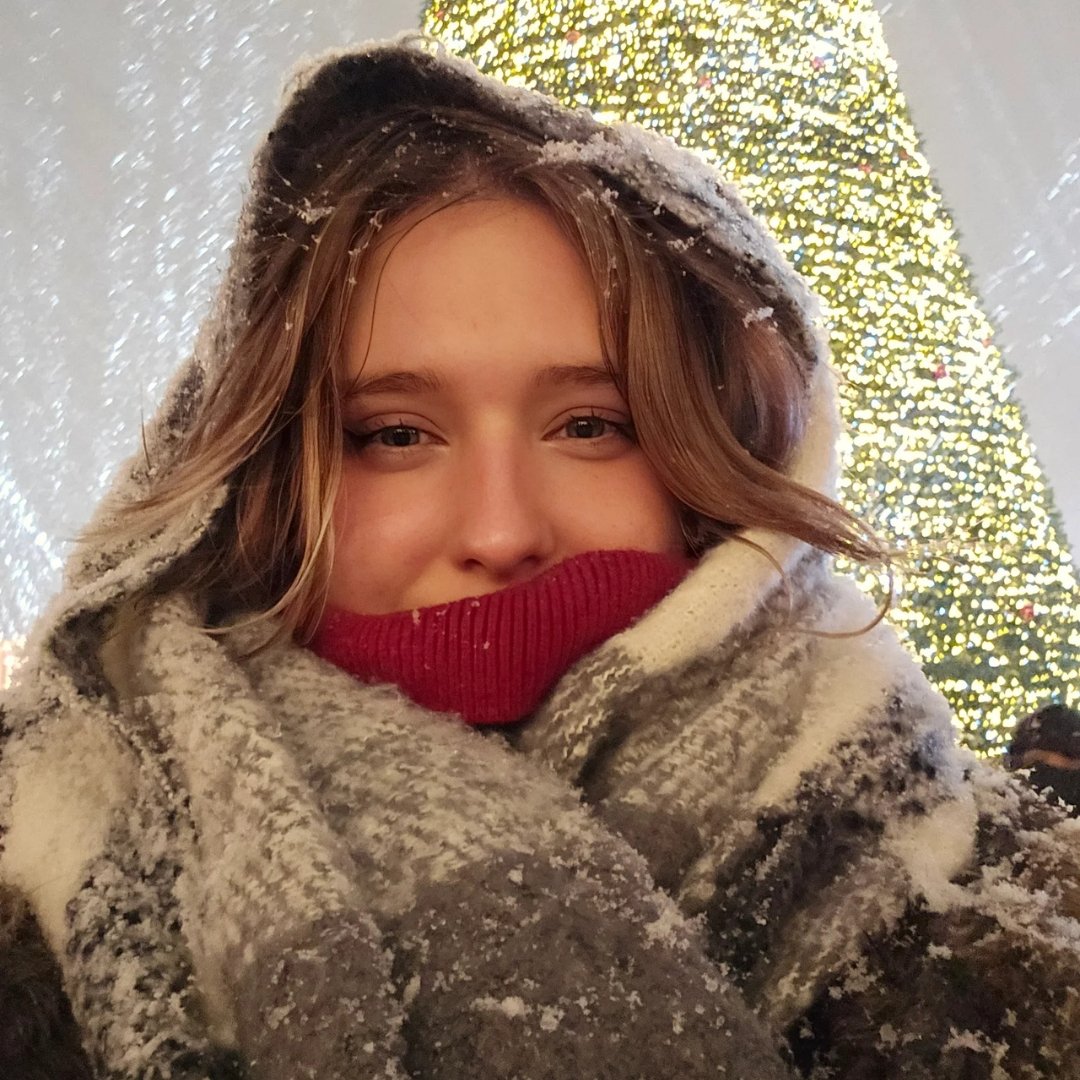 Юная модель для найма на Кипре