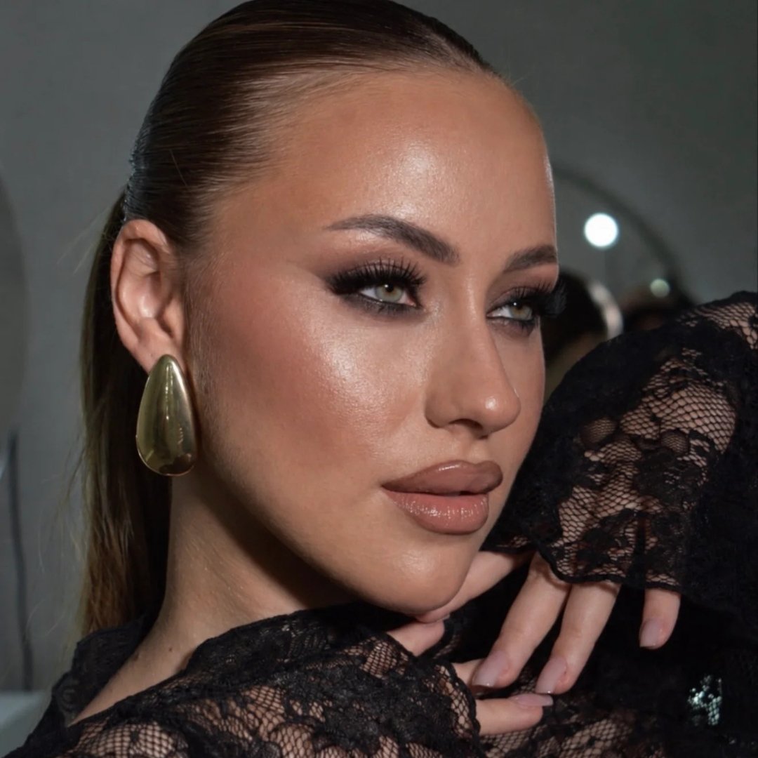 Female model for hire in Cyprus