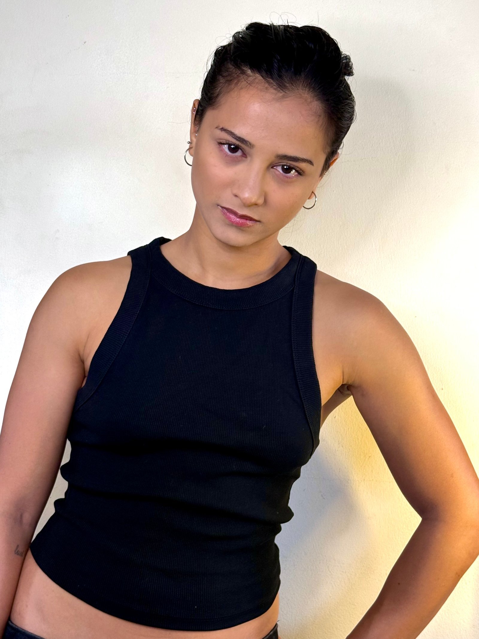 Aglaia model portfolio image 5
