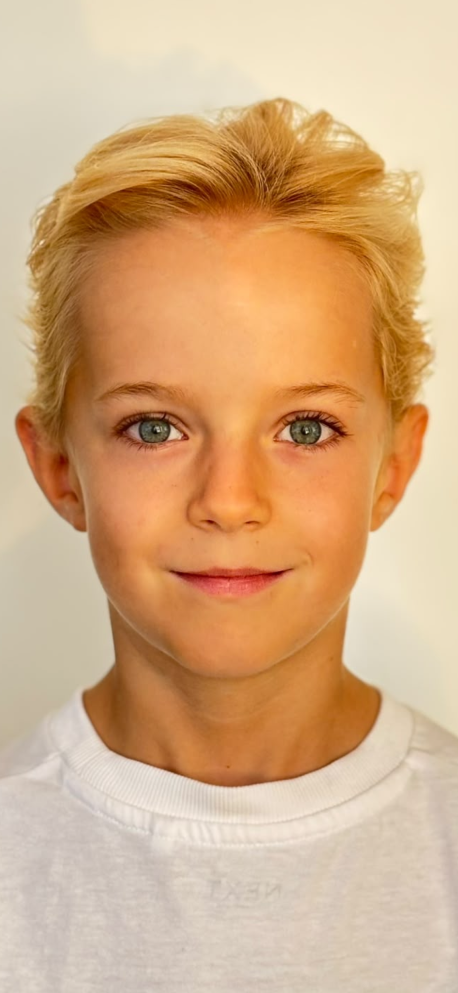 Luca model portfolio image 1