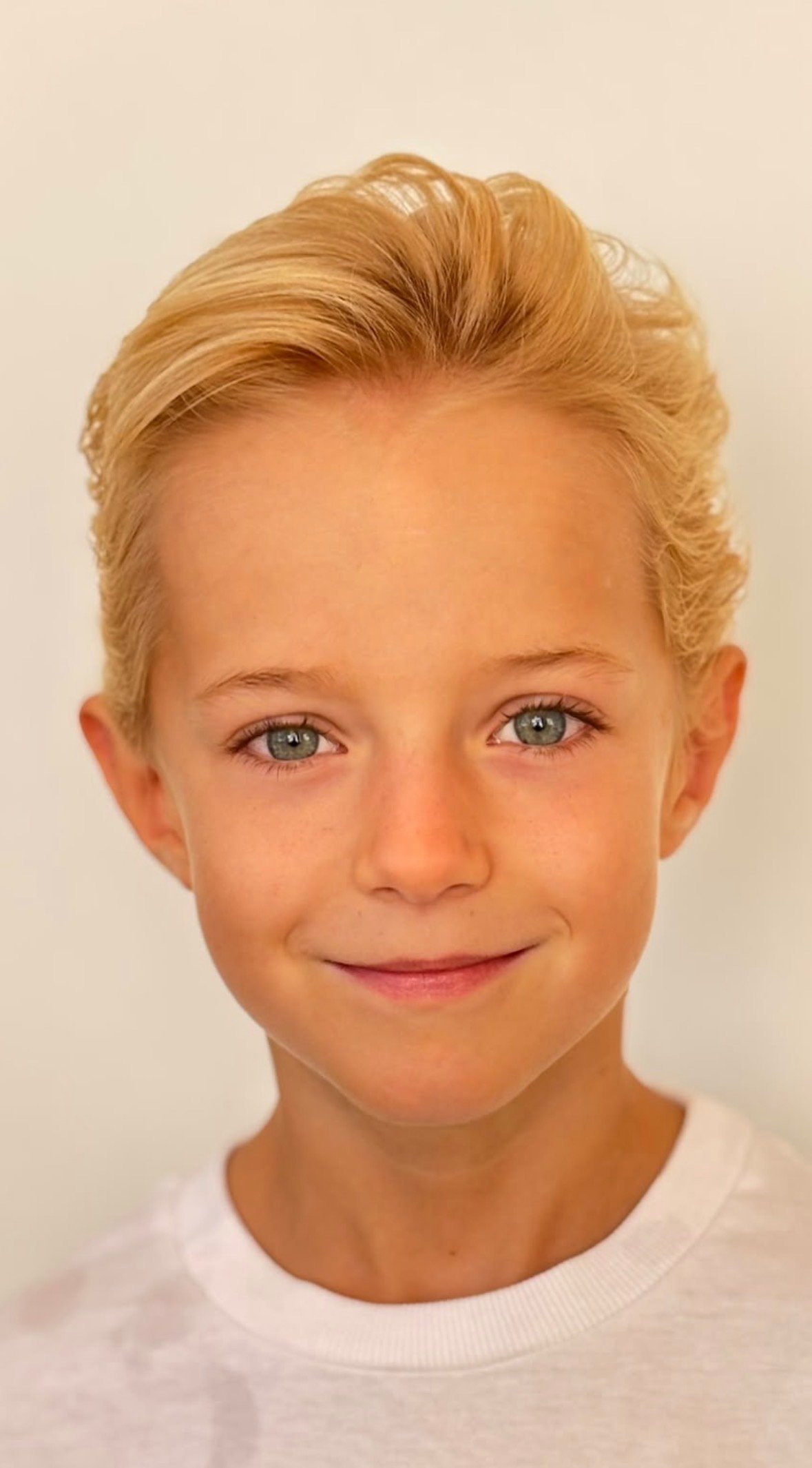 Luca model portfolio image 4