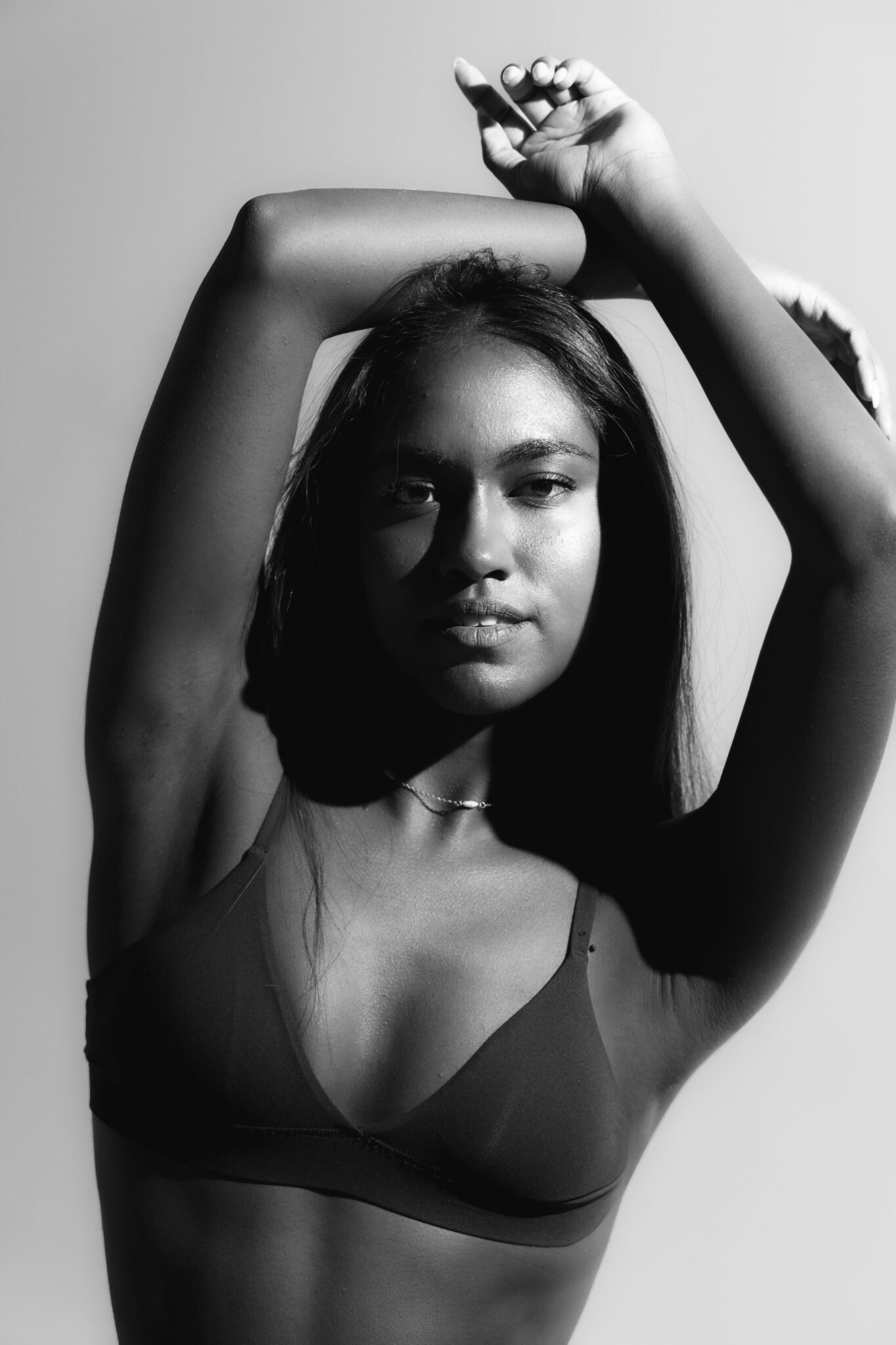 Andriana model portfolio image 8